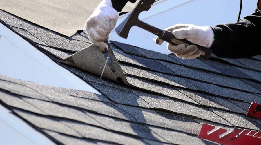 Professional residential roofers in Monroeville, IN